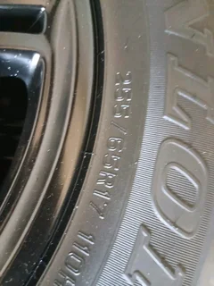 Amarok 17&#34; mags fitted on New Dunlop (255/65/17) x4