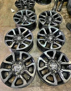 Toyota Hilux/Legend/Fortuner/GD6 18&#34; mag rims with good used tyres