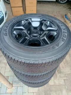 17&#34; Ford ranger mag rims fitted on good used tyres x4