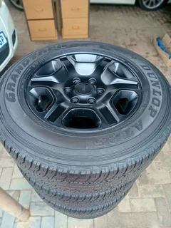17&#34; Ford ranger mag rims fitted on good used tyres x4