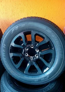 Toyota Hilux/Fortuner/Legend 18&#34; mag wheels fitted on a set of New Dunlop tyres