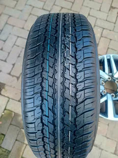 18" TOYOTA HILUX/FORTUNER/LEGEND MAG RIM &amp; A BRAND NEW DUNLOP GRANDTREK AT25 (265/60/18)