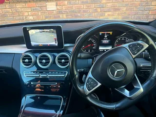 Mercedes Benz W205 C200 2015 sedan for sale clean clean