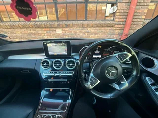 Mercedes Benz W205 C200 2015 sedan for sale clean clean