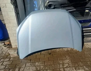 Toyota Urban Cruiser Clean Bonnet