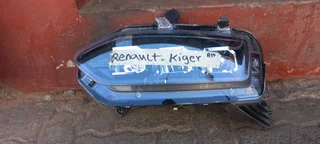 Renault kiger headlights bumper, doors available for sale.