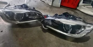 Volvo V60 Xenon Headlights