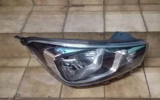 Kia pegas right side headlights available for sale.