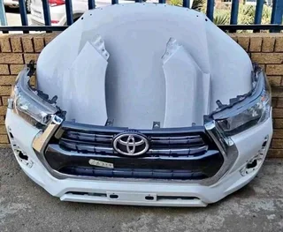 Toyota Gd6 Hilux front bumper, headlights, fenders, bonnet available for sale