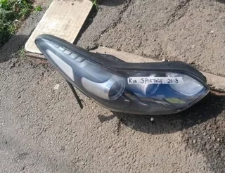 Kia sportage headlight right side 2018 model available