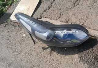 Kia sportage headlight right side 2018 model available