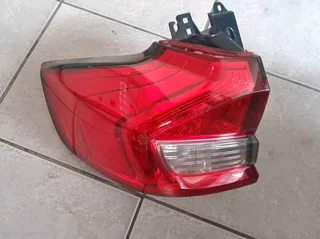 Suzuki ertiga L side taillight