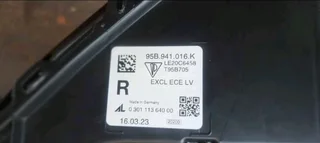 Porsche Macan right headlight 95B.941.016.K