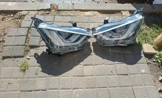 Isuzu Dmax  New Shape Xenon  Headlights