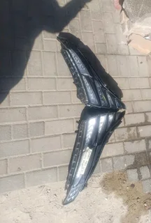 HYUNDAI TUCSON NEW SHAPE HEADLIGHTS