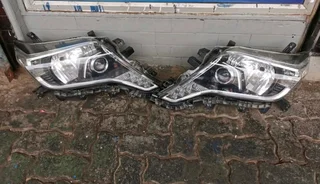 Toyota Land Cruiser Headlights Available For Sale