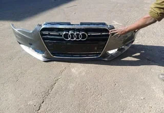 AUDI A5 BUMPER WITH GRILL 2016 AVAILABLE FOR SALE CLEAN