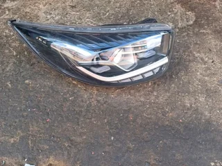 Kia picanto 2021-2024 xenon headlight Gt line  right side