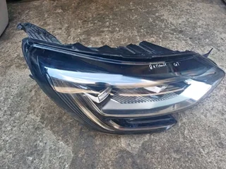 Renult magane Gt xenon headlight 2021-2024 right side