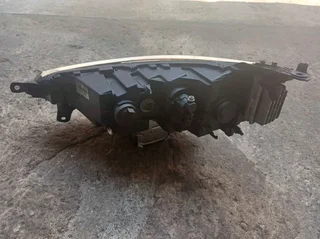 Renult magane Gt xenon headlight 2021-2024 right side