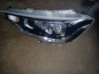 Suzuki ertiga headlight 2019-2023 left side headlights available
