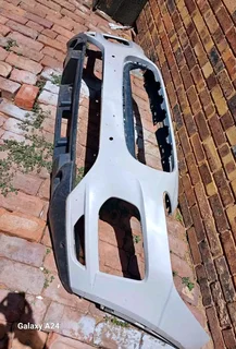 jaguar E pace bumper available for sale clean clean
