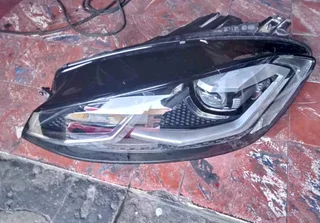 VW Golf 7.5 Tsi headlight available for sale clean clean