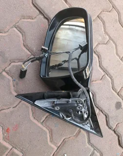MERCEDES  BENZ COUPE CLC RIGHT  SIDE  MIRROR AVAILABLE