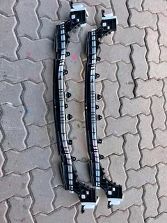 MERCEDES BENZ W205 SMALL RADIATOR STIFFNER