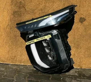 Hyundai palisade leftside headlights available for sale