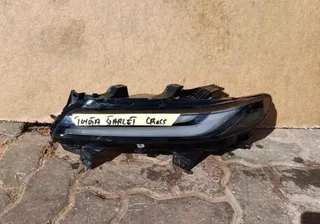 Toyota starlet cross 2025 top headlight available