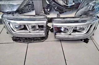 Gwm P Series Left And Right Side Headlights