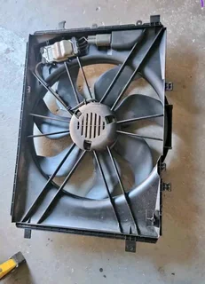 2012 Mercedes Benz W204 Cgi Fan