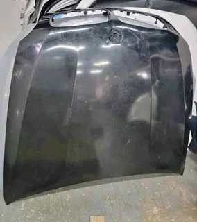 2006 E70 BMW X5 Bonnet in good condition