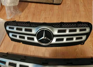 Mercedes W156 Gla Grill facelift 2017 to 2019