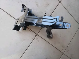 BMW X3 X4 M G01 G02 F97 F98 Front Bumper Headlight Support Bracket LHS (7400113)