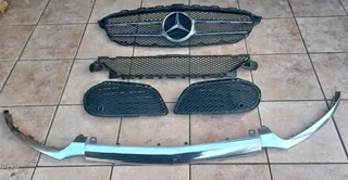 Mercedes-Benz C-Class W205 models Diamond Style Front Grille and associated components