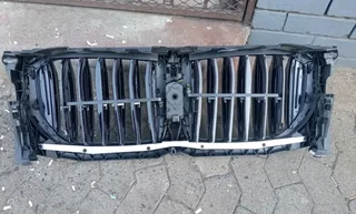 BMW X5 G05 cradle and grill available for sale