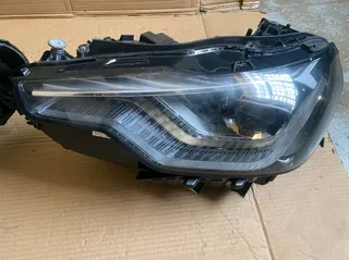 BMW 2 Series G42 / M2 G87 full LED shadowline headlights