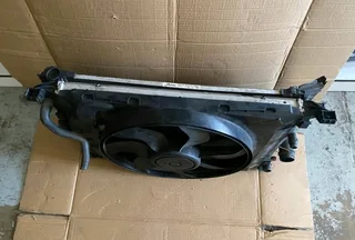 Mercedes Benz A-Class W176 radiator cooling fan