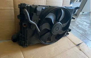 Mercedes Benz A-Class W176 radiator cooling fan