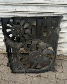 2014-2018 Range Rover Vogue Radiator Fan For Sale