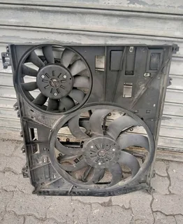 2014-2018 RANGE ROVER VOGUE RADIATOR FAN FOR SALE