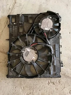 2014-2019 Land Rover Range Rover Sport L494 Engine Cooling Fan Assembly