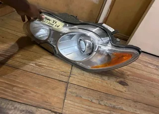 Jaguar Xf 2010 leftside headlight available for sale clean clean