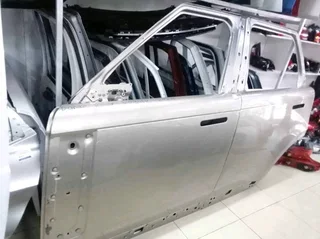 Range Rover Vogue 2024Left side Doors available for sale