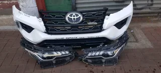 Toyota Fortuner GD6 2021 front bumper HEADLIGHTS Fenders Bonnet Doors  for sale .