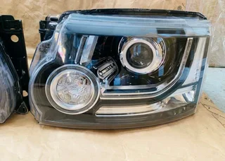 Land Rover Discovery 4 headlights