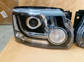 Land Rover Discovery 4 headlights