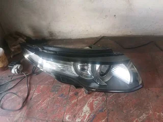 Range Rover Evoque Right side headlight